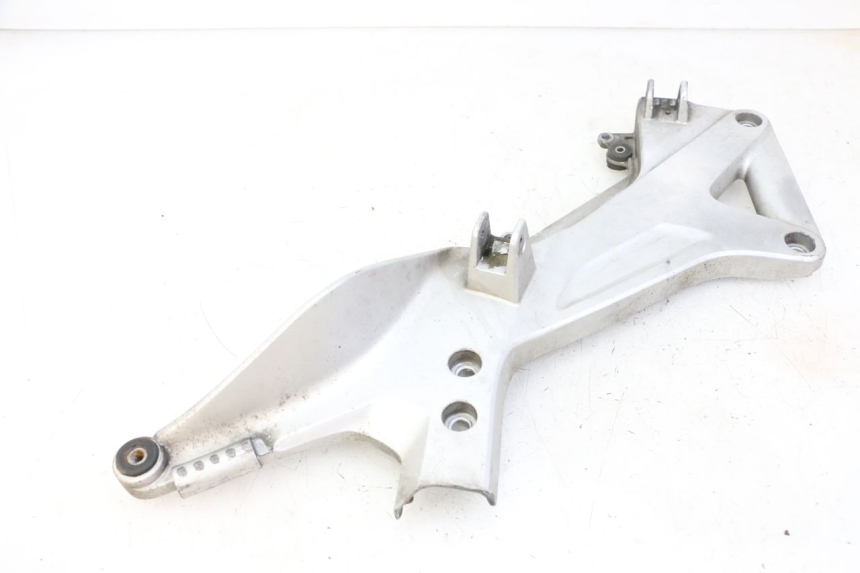 photo de PEDANA ANTERIORE SINISTRA SUPPORTO HONDA ST PAN EUROPEAN 1300 (2002 - 2013)