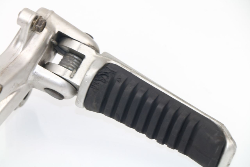 photo de PIASTRA PEDANA ANTERIORE SINISTRA DUCATI ST2 944 (1997 - 2003)