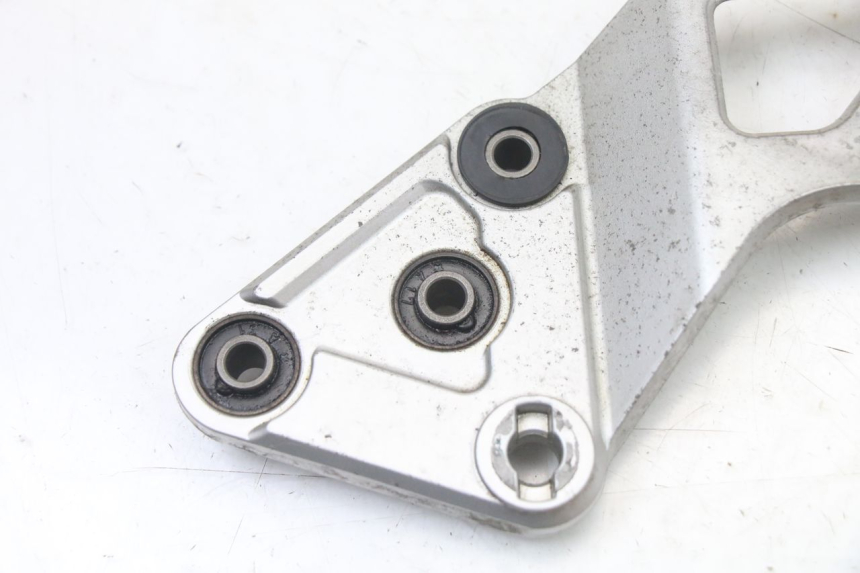 photo de PEDANA ANTERIORE SINISTRA SUPPORTO SUZUKI GSX F GSXF 650 (2007 - 2015)