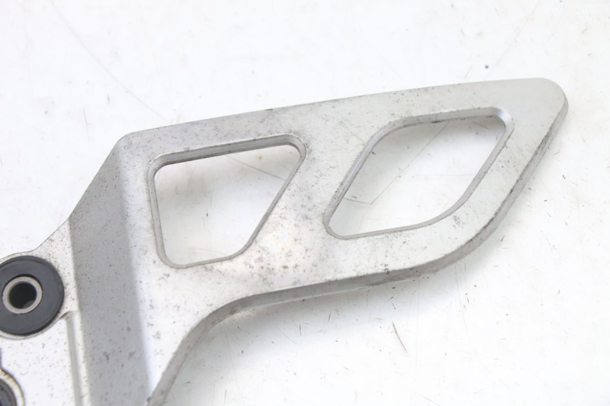 photo de PEDANA ANTERIORE SINISTRA SUPPORTO SUZUKI GSX F GSXF 650 (2007 - 2015)