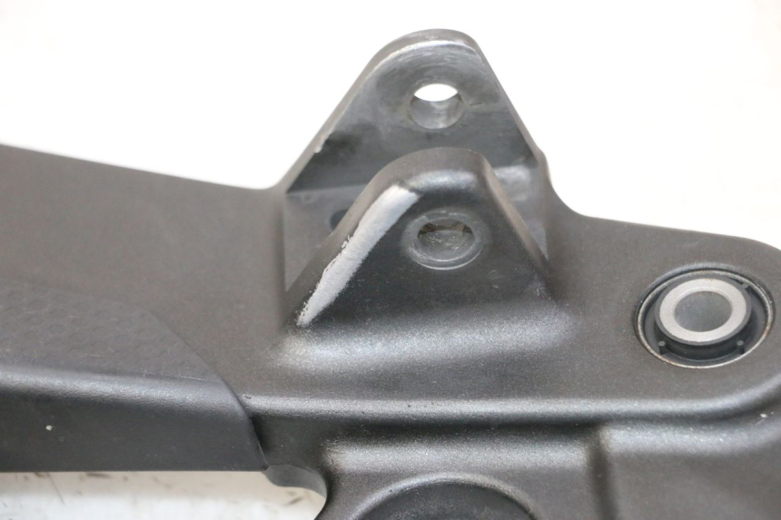 photo de PEDANA ANTERIORE SINISTRA SUPPORTO YAMAHA XJ6 ABS 600 (2008 - 2016)