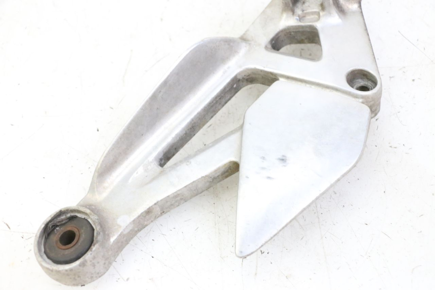 photo de PEDANA ANTERIORE SINISTRA SUPPORTO YAMAHA XJN DIVERSION 600 (2000 - 2003)