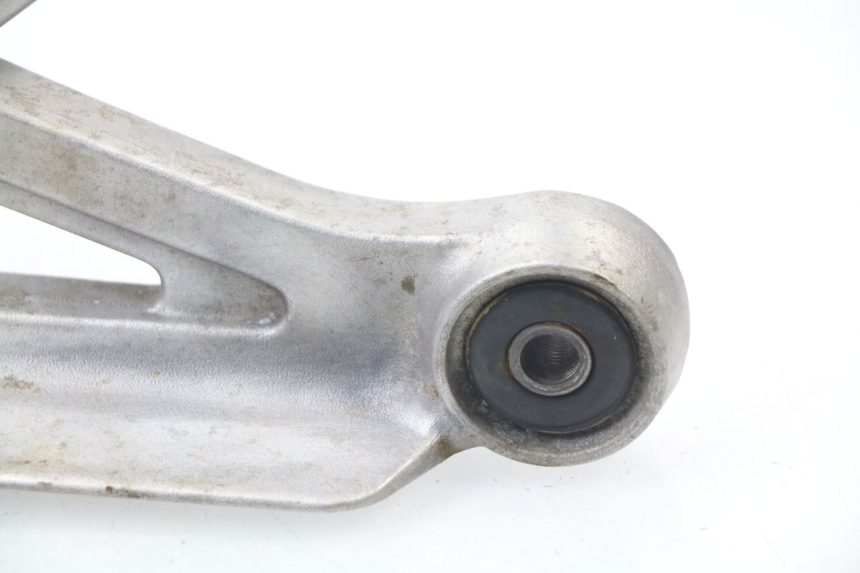 photo de PIASTRA PEDANA ANTERIORE SINISTRA YAMAHA XJN XJ N DIVERSION 600 (1994 - 1997)