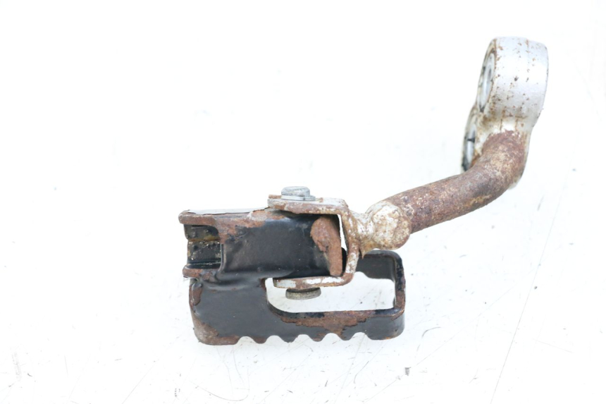 photo de PIASTRA PEDANA ANTERIORE SINISTRA HYOSUNG XRX 125 (2000 - 2008)