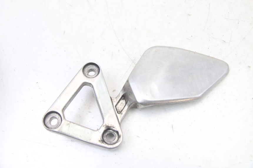 photo de PIASTRA PEDANA ANTERIORE SINISTRA YAMAHA FZS FAZER 600 (2001 - 2003)