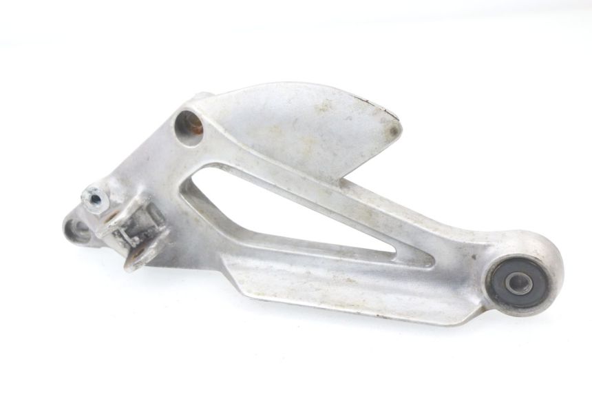 photo de PIASTRA PEDANA ANTERIORE SINISTRA YAMAHA XJN XJ N DIVERSION 600 (1994 - 1997)
