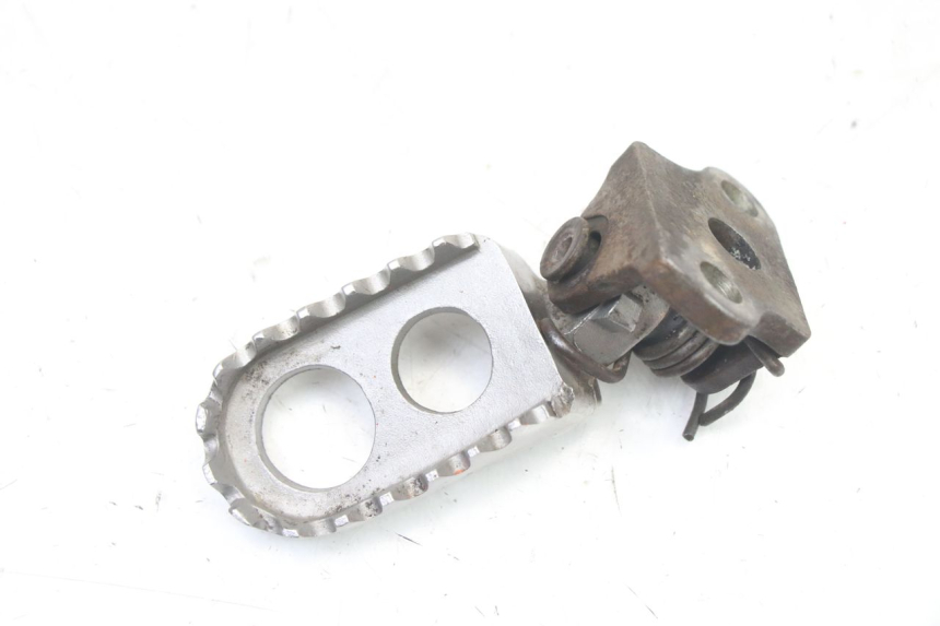 photo de PEDANA ANTERIORE SINISTRA SUPPORTO YAMAHA YZ 125 (2006 - 2016)