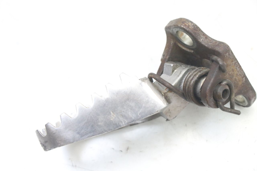 photo de PEDANA ANTERIORE SINISTRA SUPPORTO YAMAHA YZ 125 (2006 - 2016)
