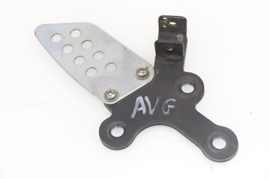 photo de PIASTRA PEDANA ANTERIORE SINISTRA YAMASAKI ROADSTER 50 (2013 - 2018)