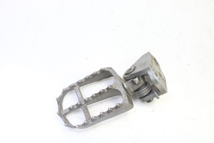 photo de PEDANA ANTERIORE SINISTRA SUPPORTO YAMAHA YZF YZ-F 450 (2014 - 2016)