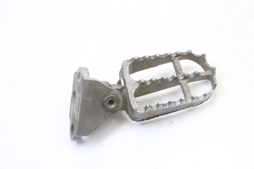 photo de PEDANA ANTERIORE SINISTRA SUPPORTO YAMAHA YZF YZ-F 450 (2014 - 2016)