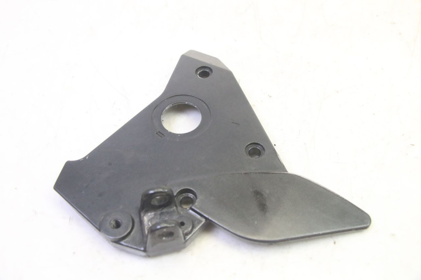 photo de PEDANA ANTERIORE SINISTRA SUPPORTO KAWASAKI ZR 7 750 (1999 - 2001) - Dettaglio del componente
