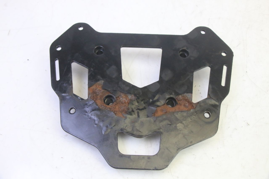 photo de STAFFA ATTACCO PIAGGIO MP3 HPE 350 (2018 - 2020) - Dettaglio del componente