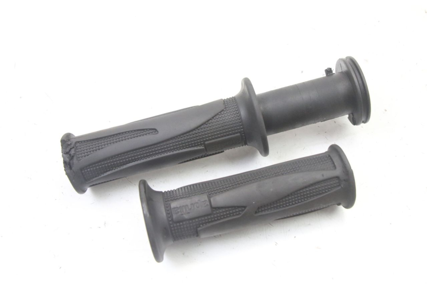 photo de MANOPOLE DELL'ACCELERATORE APRILIA ATLANTIC 125 (2003 - 2009)