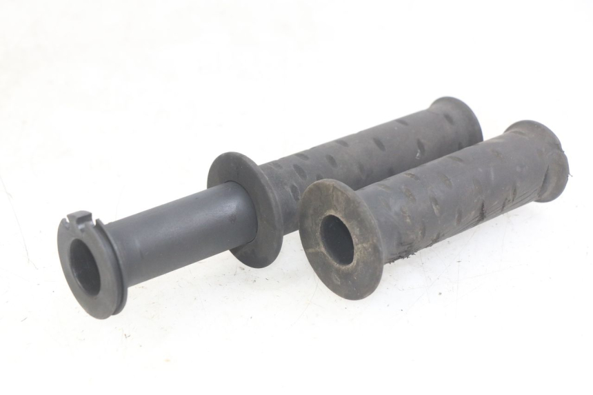 photo de MANOPOLE DELL'ACCELERATORE APRILIA SCARABEO LIGHT 125 (2007 - 2011)