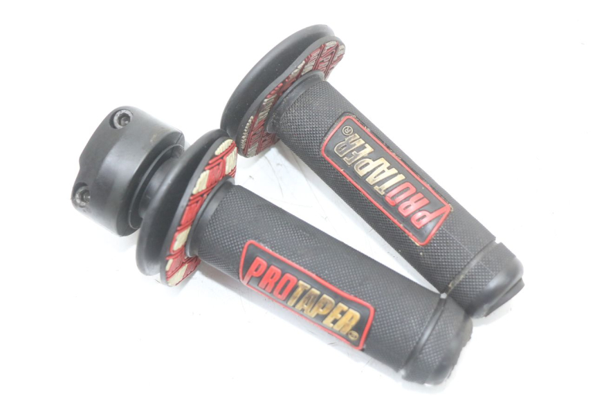 photo de ACCELERATORE APRILIA SR CARB LC 2T 50 (2004 - 2012)