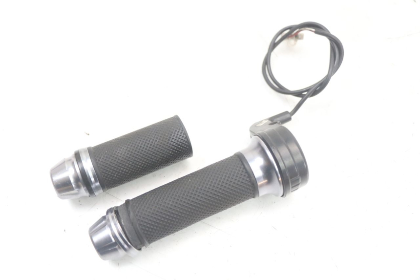 photo de ACCELERATORE EBROH BRAVO GLE 1 (2020 - 2024) - Dettagli dei punti di fissaggio