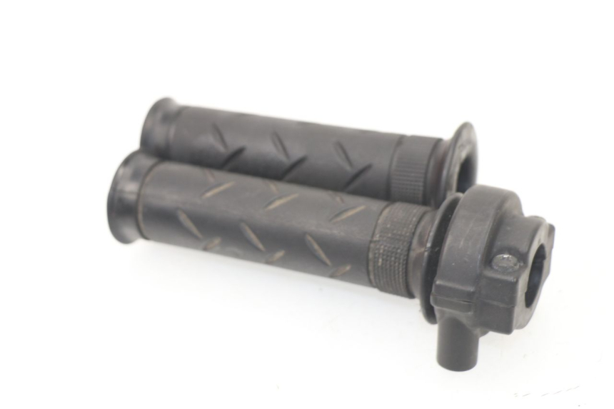 photo de ACCELERATORE HONDA CBF 125 (2009 - 2015)