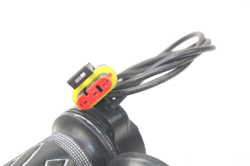 photo de Manopola dell'acceleratore ERIDER CARGO 1 (2009 - 2018)