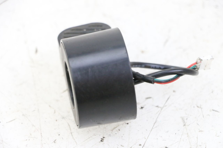 photo de MANIGLIA DELL'ACCELERATORE SEGWAY NINEBOT F40E 1