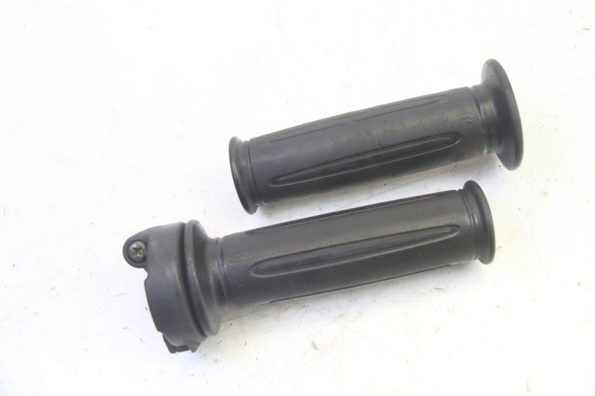 photo de MANOPOLE DELL'ACCELERATORE SYM FIDDLE 3 III 125 (2014 - 2020) - Vista principale