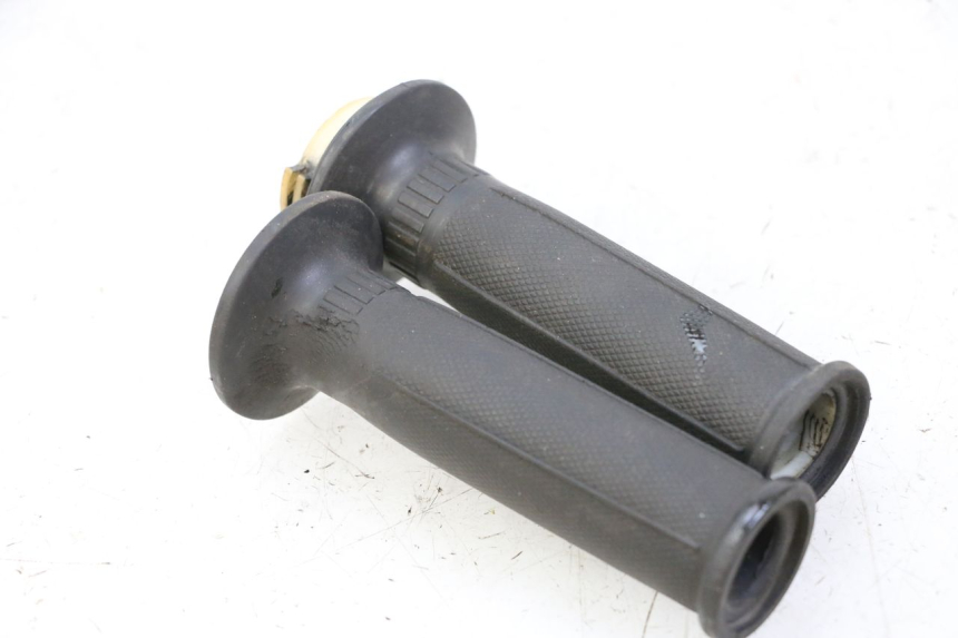 photo de ACCELERATORE YAMAHA FJ 36Y 1100 (1984 - 1985)