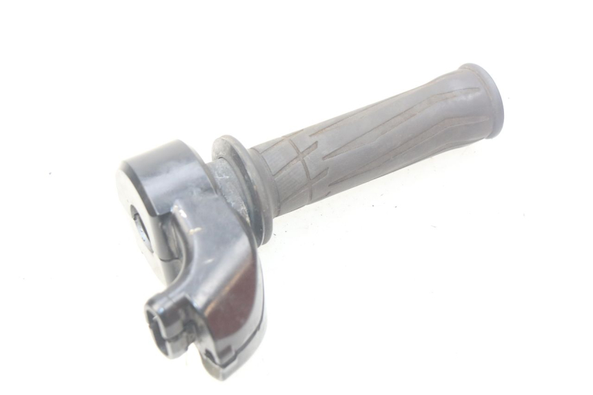 photo de MANOPOLE DELL'ACCELERATORE YAMAHA FJR ABS 1300 (2006 - 2012)