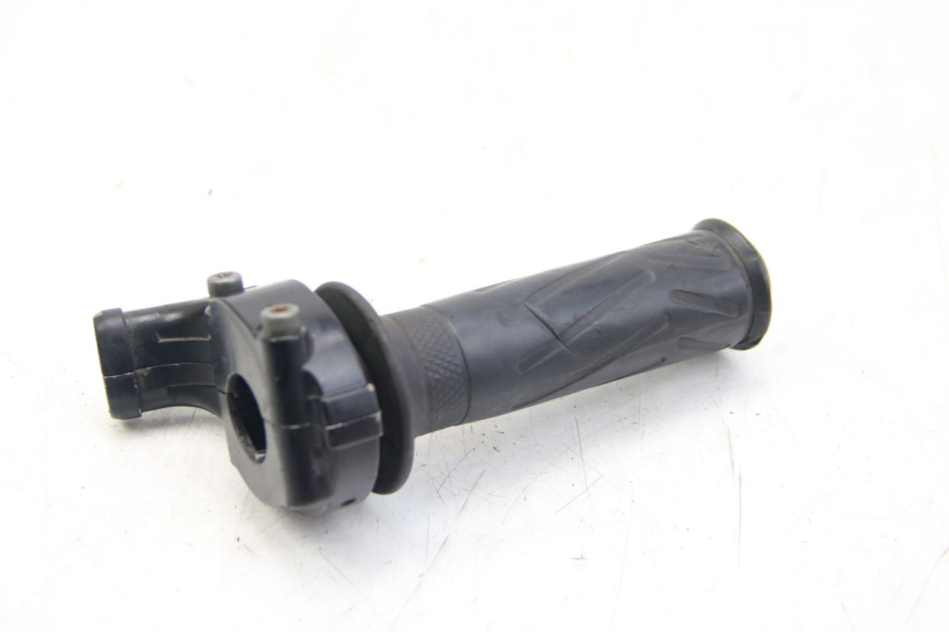 photo de MANOPOLE DELL'ACCELERATORE YAMAHA FZS FAZER 600 (2001 - 2003)