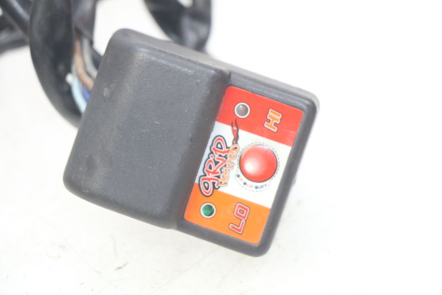 photo de MANOPOLE DELL'ACCELERATORE HONDA FES PANTHEON 2T 125 (1998 - 2002)