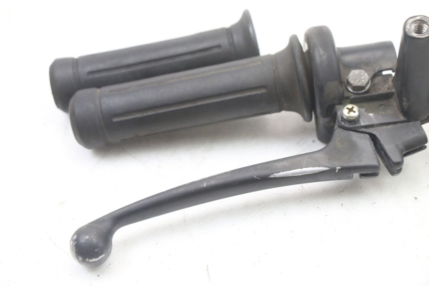 photo de MANOPOLE DELL'ACCELERATORE HONDA SCV LEAD 100 (2003 - 2007)