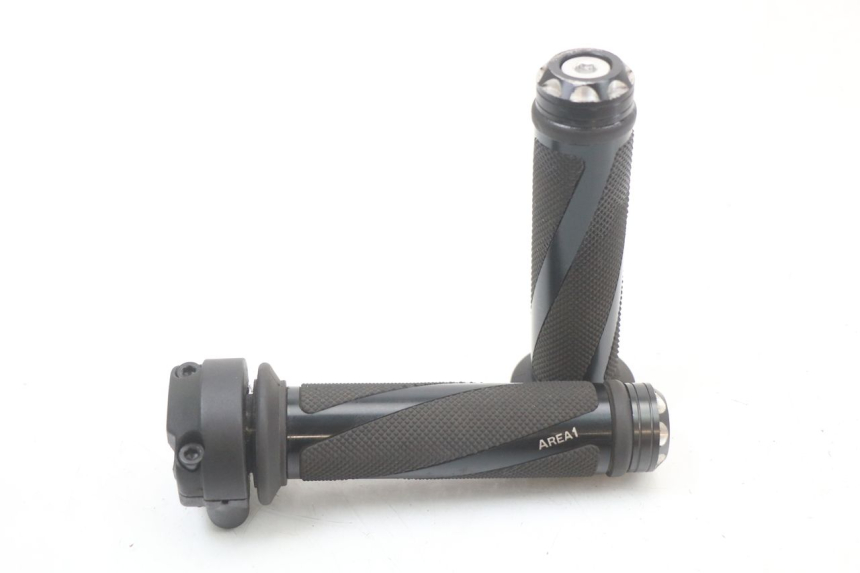 photo de ACCELERATORE MBK OVETTO ONE 2T 50 (2013 - 2017)