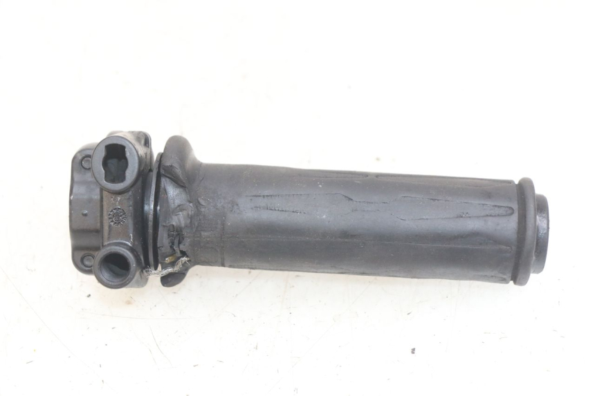 photo de MANOPOLE DELL'ACCELERATORE PIAGGIO MP3 LT 400 (2007 - 2012)