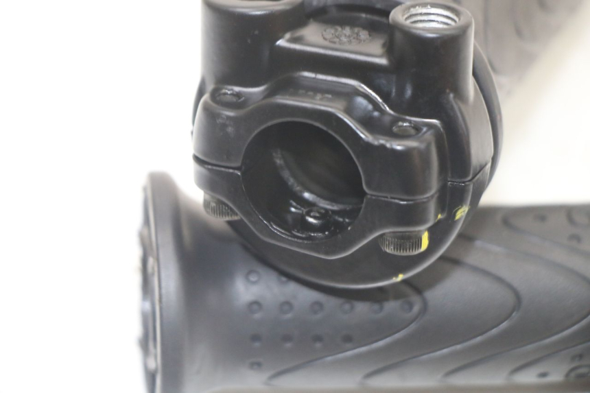 photo de MANOPOLE DELL'ACCELERATORE PIAGGIO MP3 500 (2014 - 2016)