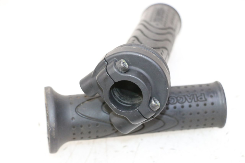 photo de MANOPOLE DELL'ACCELERATORE PIAGGIO MP3 500 (2011 - 2015)