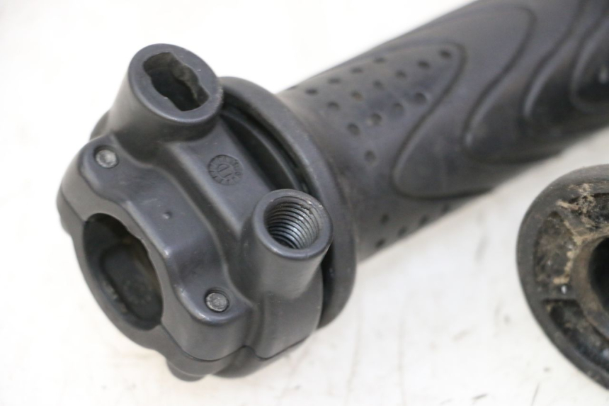 photo de MANOPOLE DELL'ACCELERATORE PIAGGIO MP3 500 (2011 - 2015)