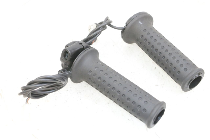 photo de ACCELERATORE PIAGGIO MP3 500 (2016 - 2018) - Vista d'insieme del prodotto