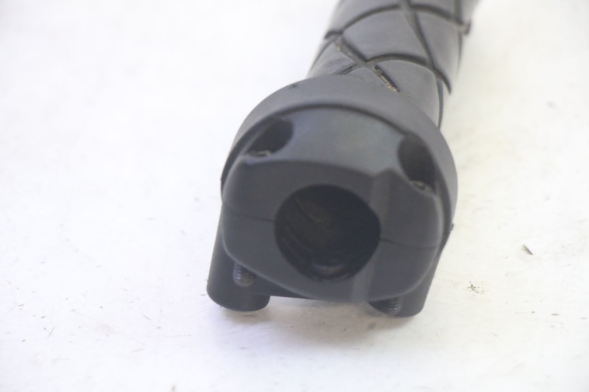 photo de Manopola dell'acceleratore YAMAHA NEOS NEO'S 4T 50 (2008 - 2016) - Zoom sullo stato d'uso