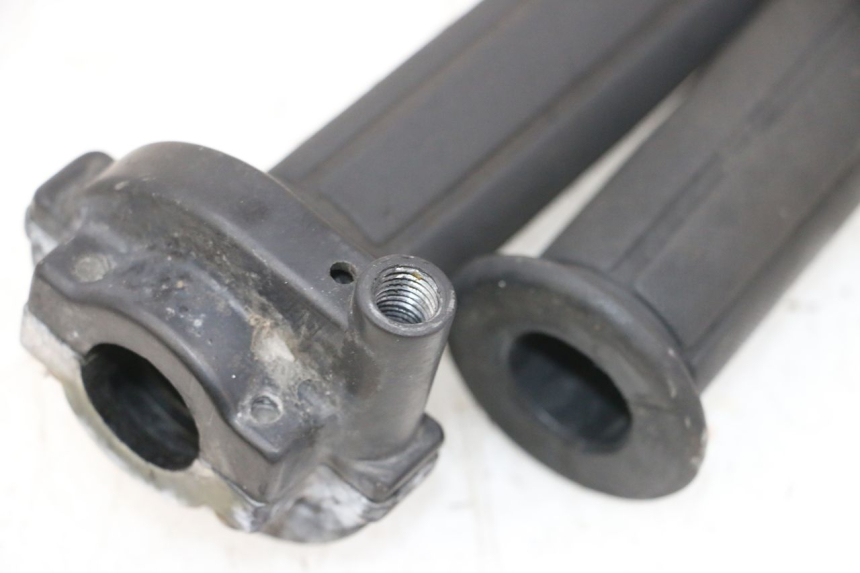 photo de ACCELERATORE HONDA NSR R 125 (1994 - 2003) - Zoom sullo stato d'uso