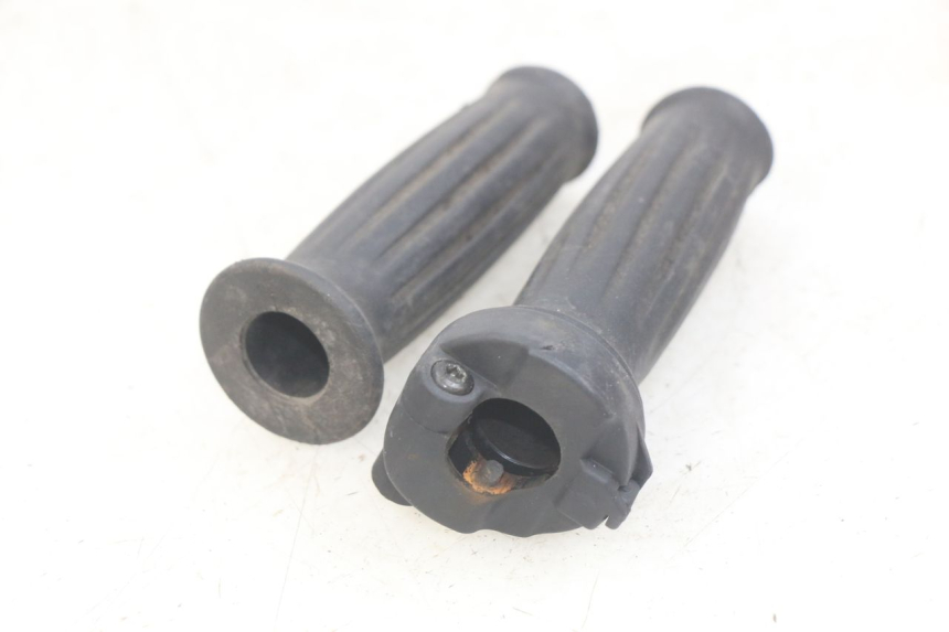 photo de MANOPOLE DELL'ACCELERATORE PEUGEOT DJANGO 4T 50 (2014 - 2019)