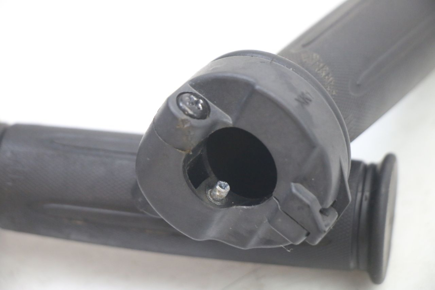photo de ACCELERATORE PEUGEOT TWEET 4T 50 (2023 - 2025)