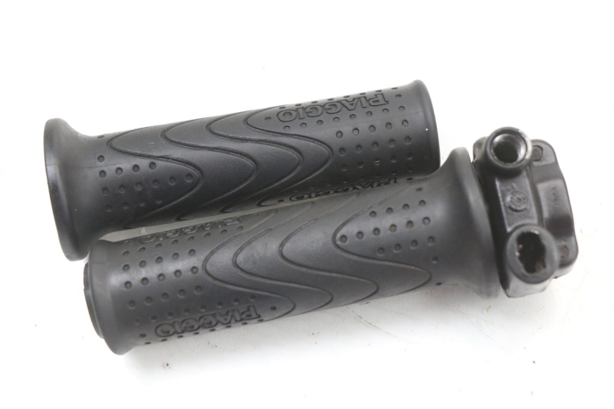 photo de MANOPOLE DELL'ACCELERATORE PIAGGIO MP3 500 (2011 - 2015)
