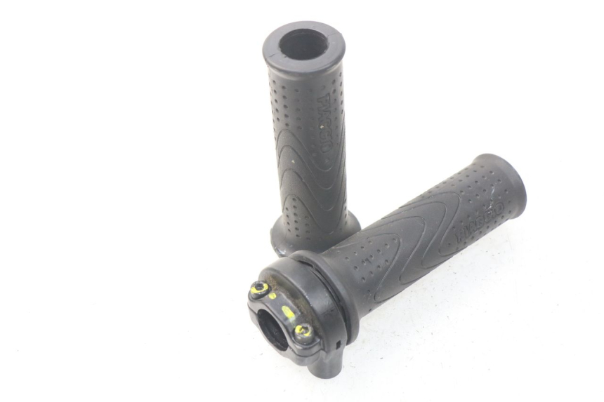 photo de Manopola dell'acceleratore PIAGGIO MP3 HPE 500 (2019 - 2022)