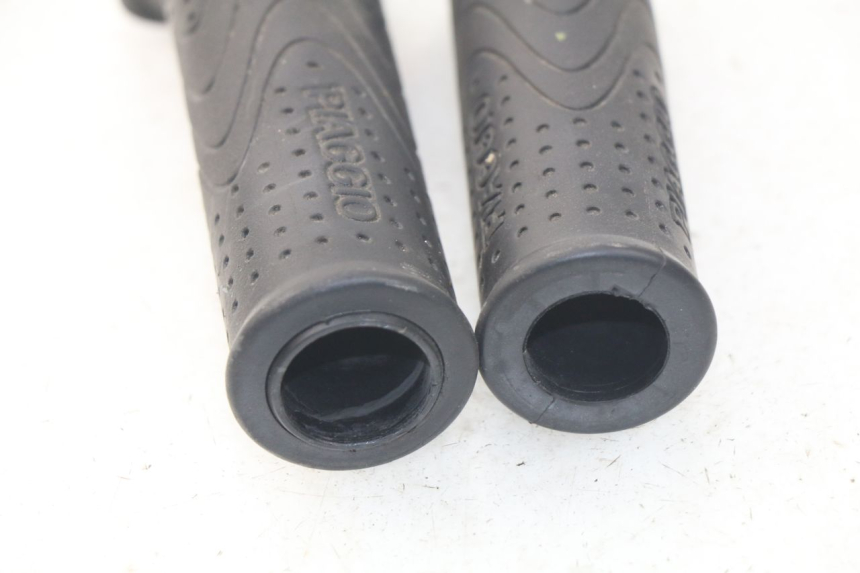 photo de Manopola dell'acceleratore PIAGGIO MP3 HPE 500 (2019 - 2022)