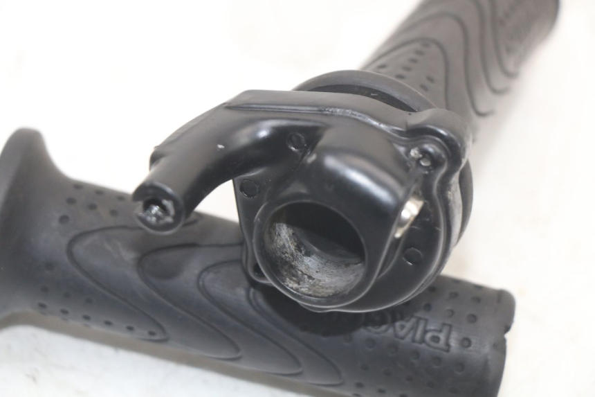 photo de ACCELERATORE PIAGGIO NEW TYPHOON 50 (2010 - 2017)