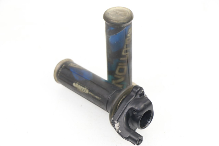photo de Manopola dell'acceleratore PIAGGIO NRG EXTREME H2O 50 (1999 - 2001)