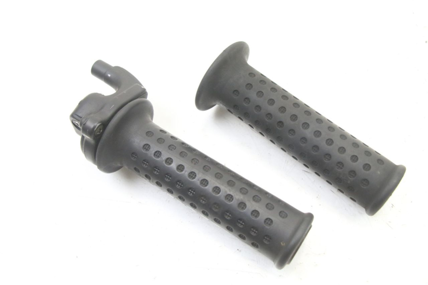 photo de MANOPOLE DELL'ACCELERATORE PIAGGIO VESPA GRANTURISMO 125 (2003 - 2007)