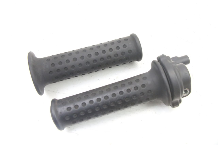 photo de MANOPOLE DELL'ACCELERATORE PIAGGIO VESPA GRANTURISMO 125 (2003 - 2007)