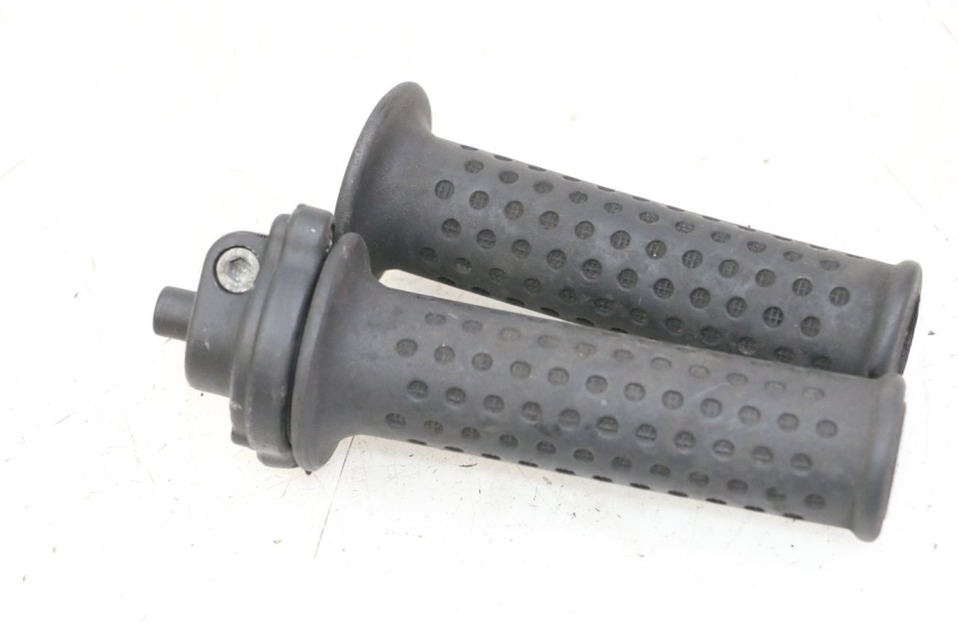 photo de ACCELERATORE PIAGGIO VESPA GRANTURISMO 200 (2004 - 2005)