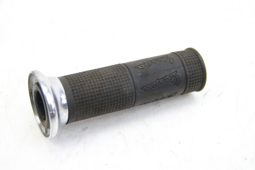 photo de MANOPOLE DELL'ACCELERATORE PIAGGIO VESPA GTS SUPER IE 125 (2009 - 2016)