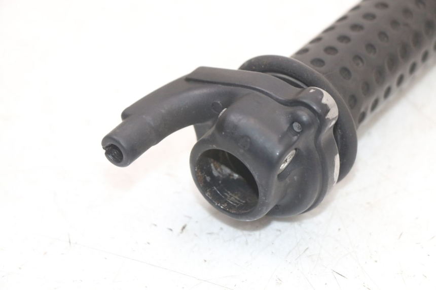 photo de MANOPOLE DELL'ACCELERATORE PIAGGIO VESPA LX 2T 50 (2005 - 2013)